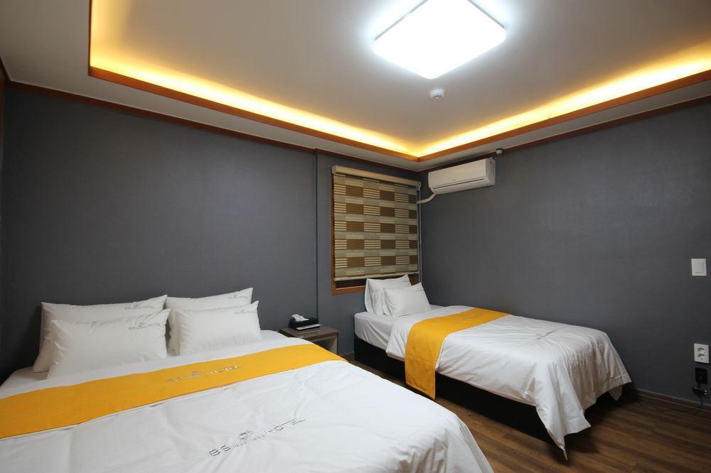 Business Hotel Busan Station Exteriör bild