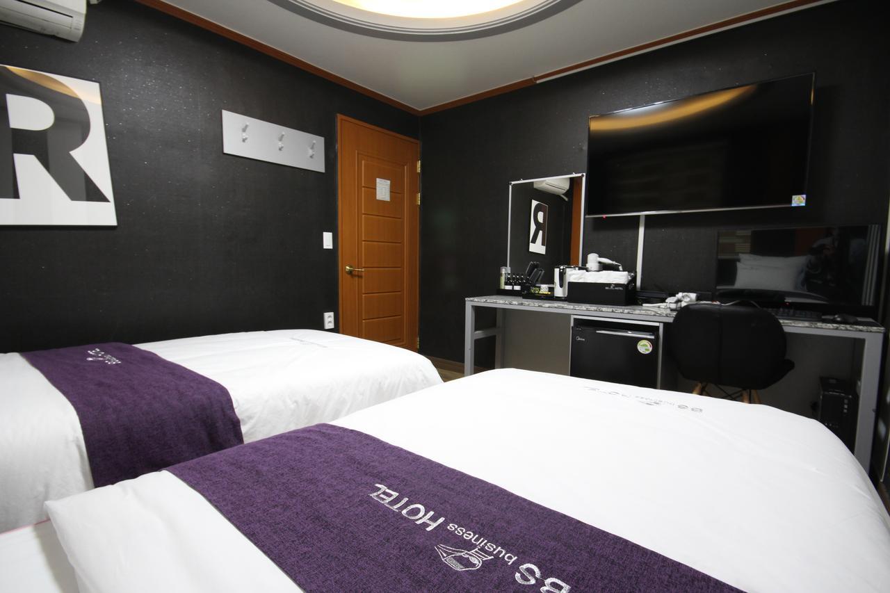 Business Hotel Busan Station Exteriör bild