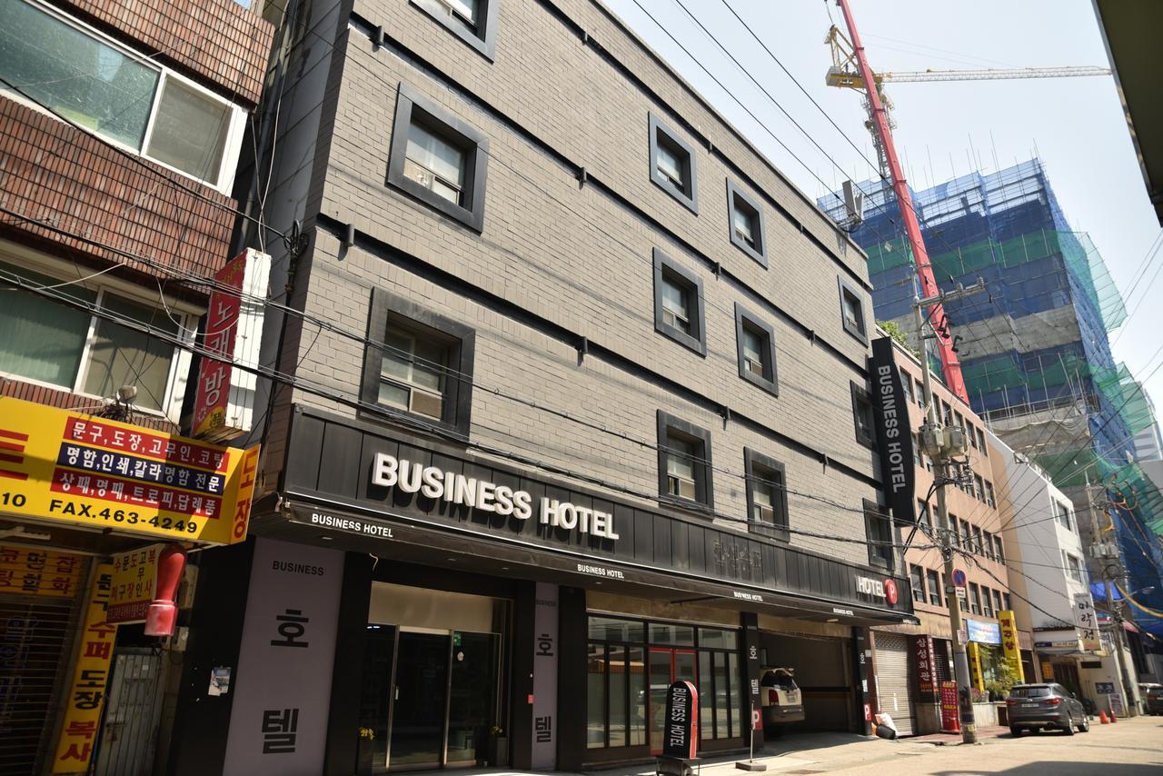 Business Hotel Busan Station Exteriör bild